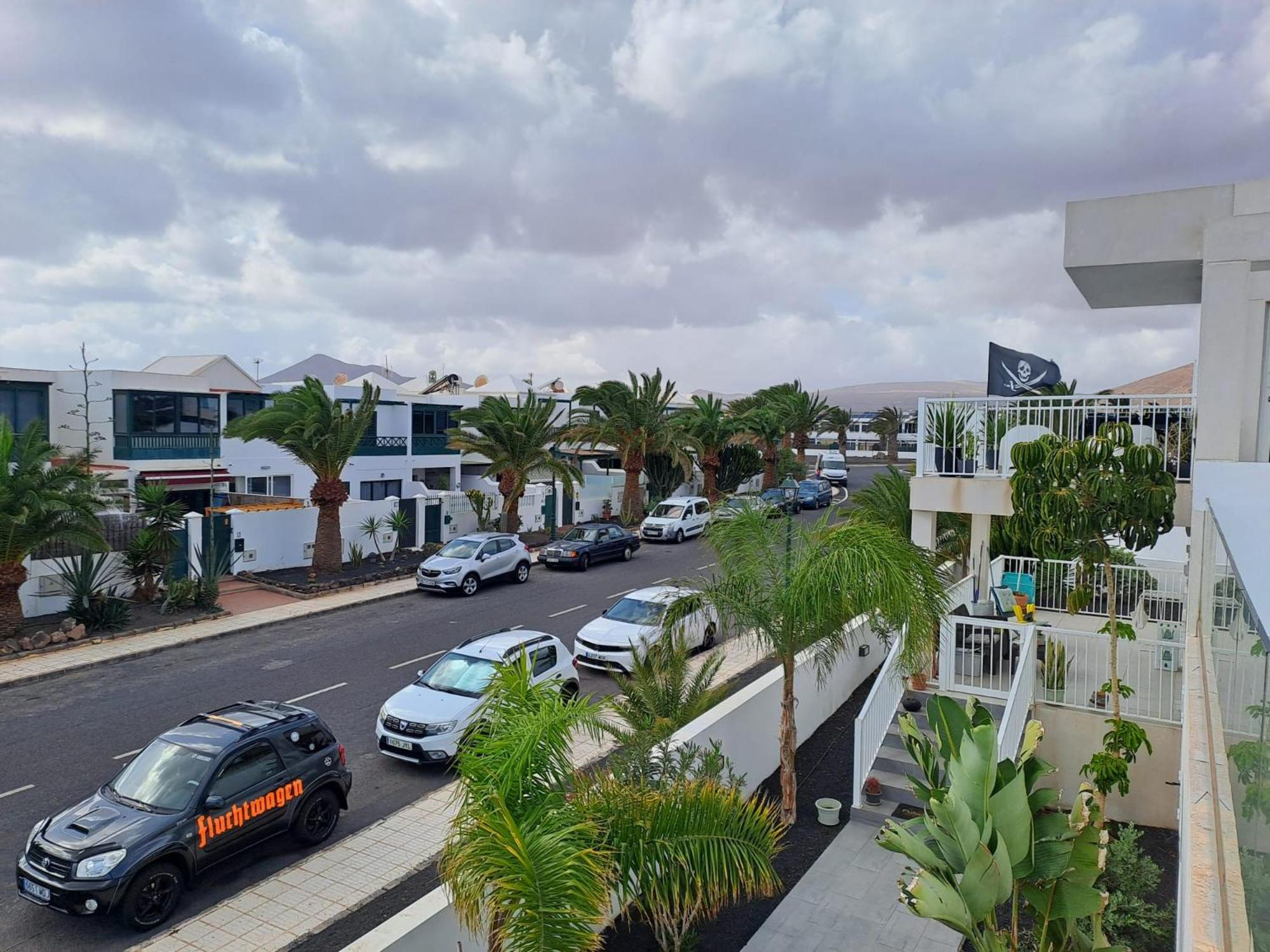Luxury Sea View Senator Lanzarote Apartment Costa Teguise Bagian luar foto